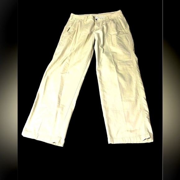 Columbia light colored men’s size 36x32 khaki